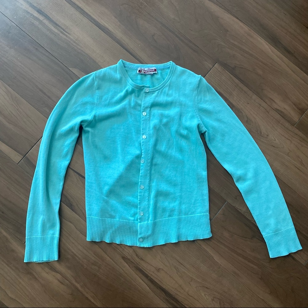Super cute mint coloured cardigan small
